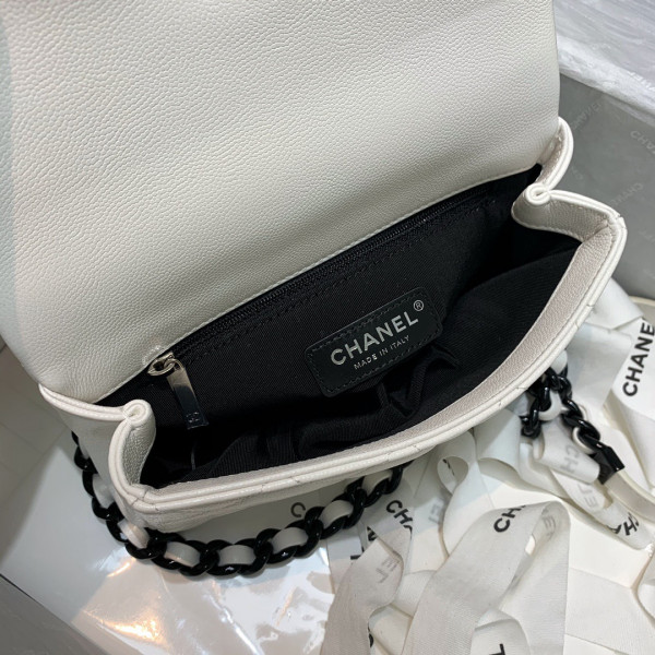 CL SMALL FLAP BAG