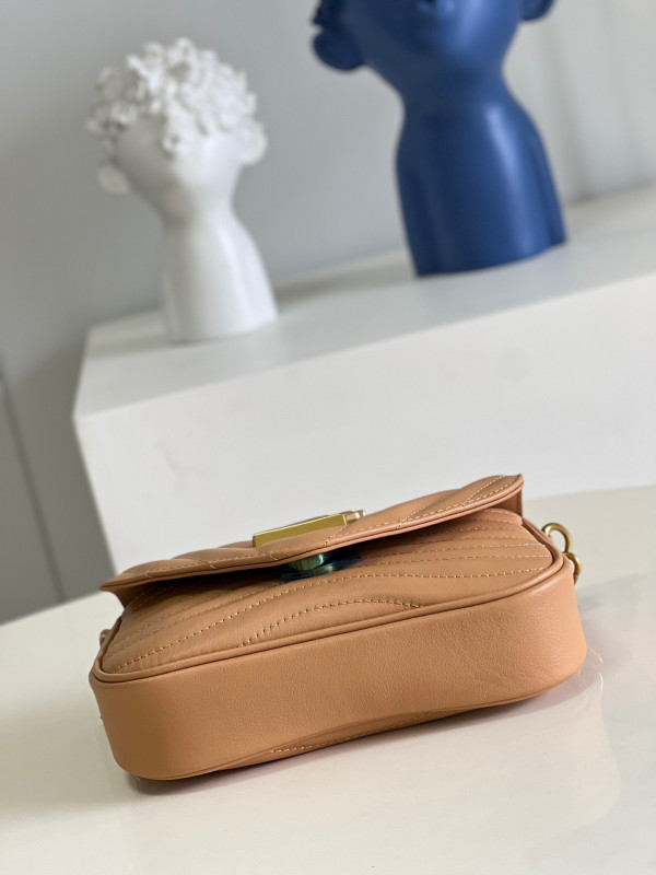 l**is V*t*n new wave multi-pochette