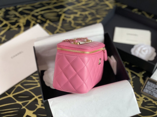 CL SMALL VANITY WITH CLASSIC CHAIN