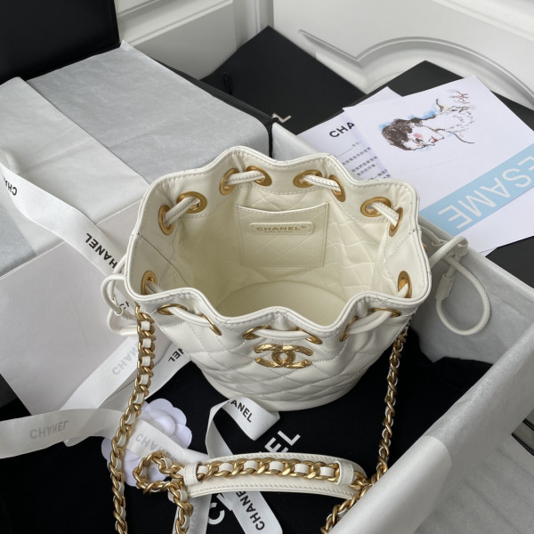 CL SMALL BUCKET BAG