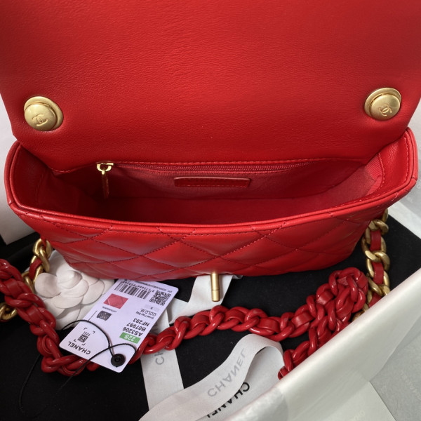 CL SMALL FLAP BAG