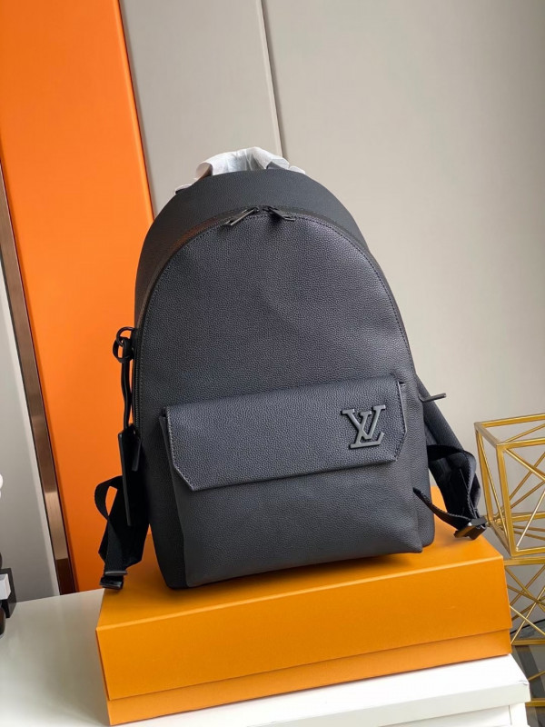 l**is V*t*n backpack