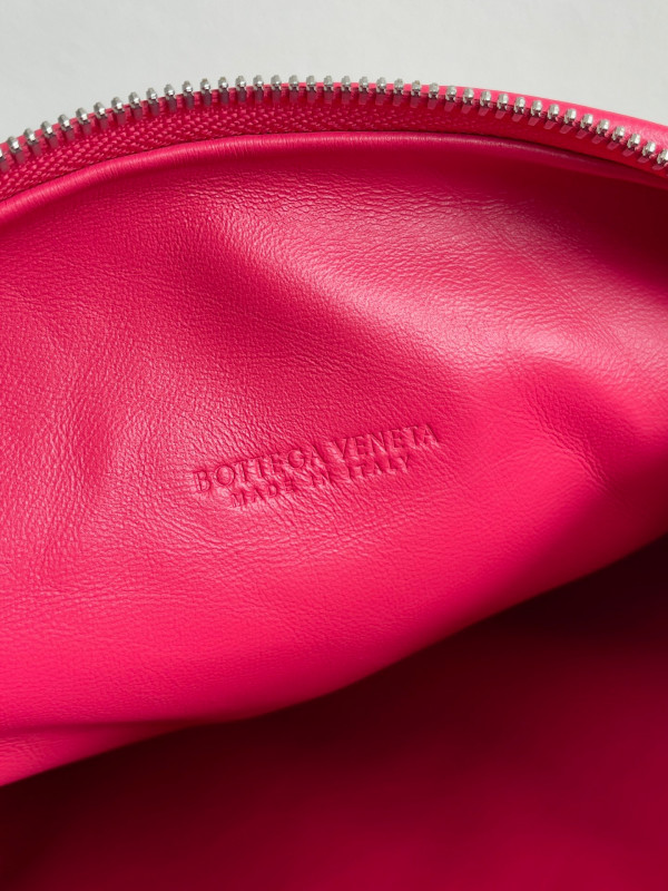 Bo*te*ga ve*ne*ta teen jodie