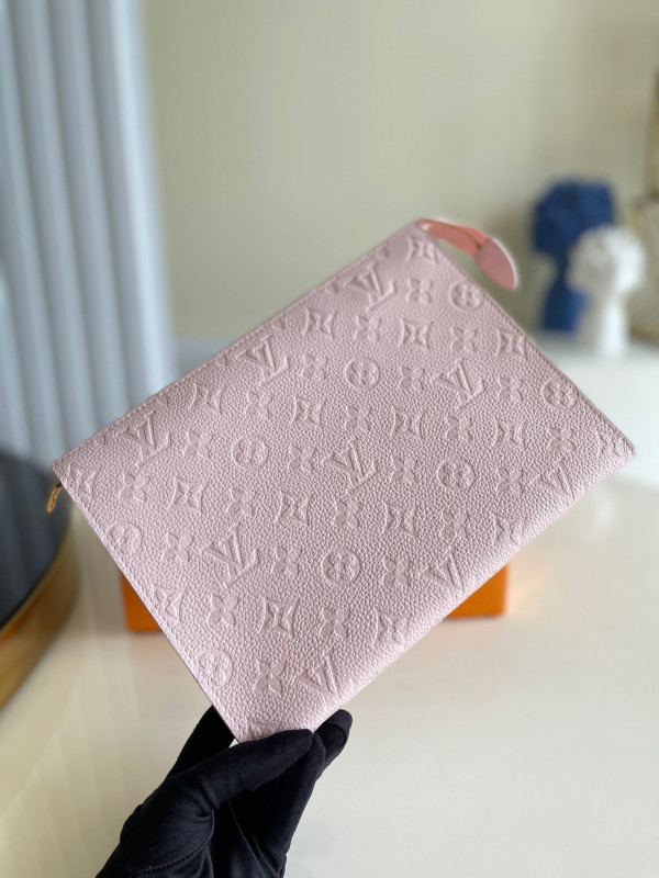 l**is V*t*n pochette voyage