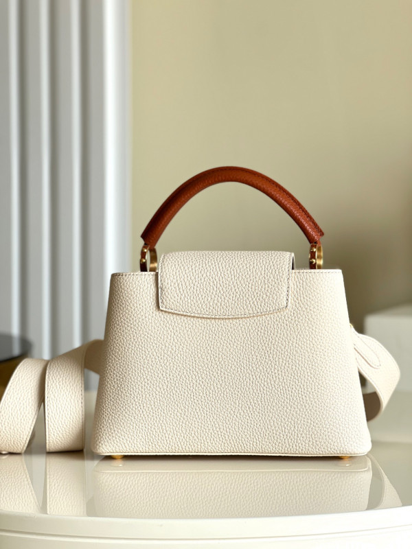 l**is V*t*n capucines bb