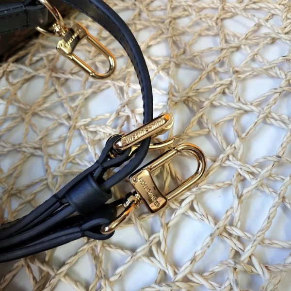 l**is V*t*n flower tote