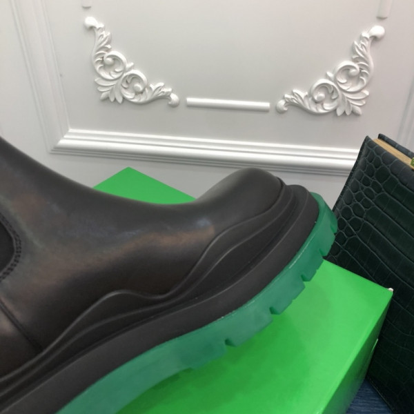 Bo*te*ga ve*ne*ta tire