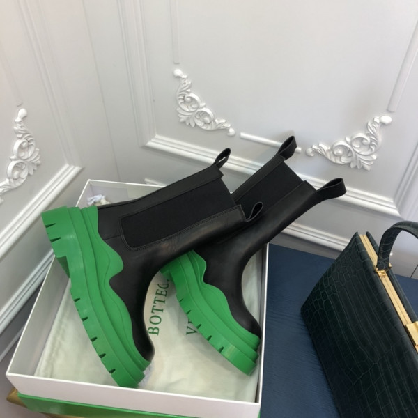 Bo*te*ga ve*ne*ta tire