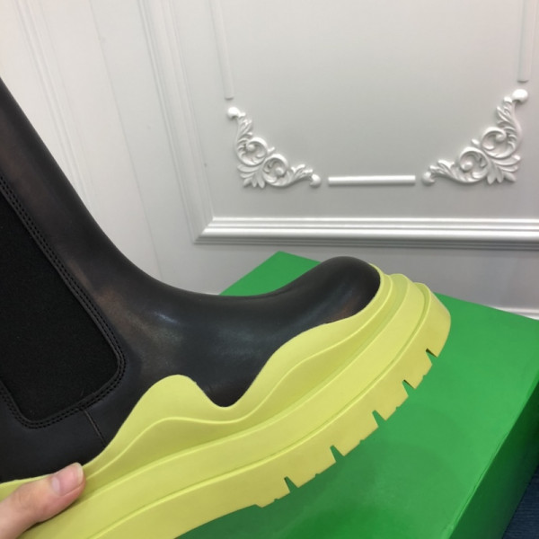 Bo*te*ga ve*ne*ta tire