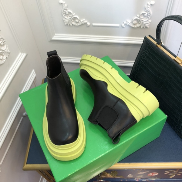 Bo*te*ga ve*ne*ta tire