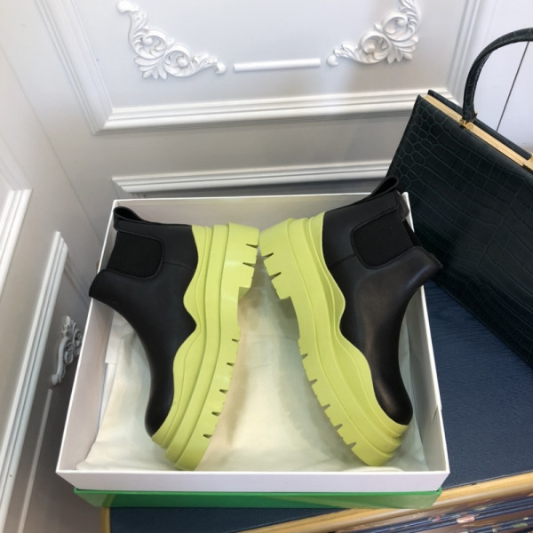 Bo*te*ga ve*ne*ta tire