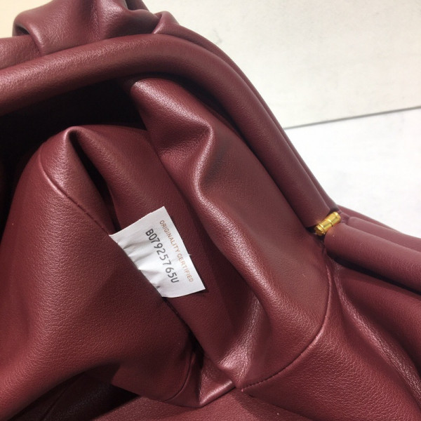 Bo*te*ga ve*ne*ta the pouch