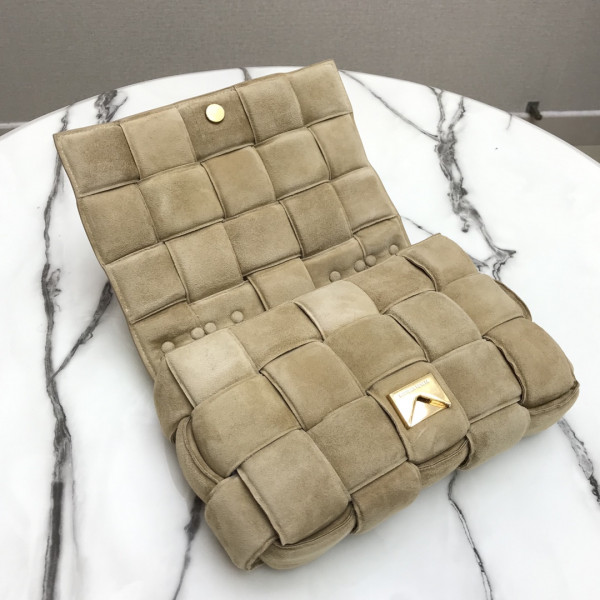 Bo*te*ga ve*ne*ta the chain cassette