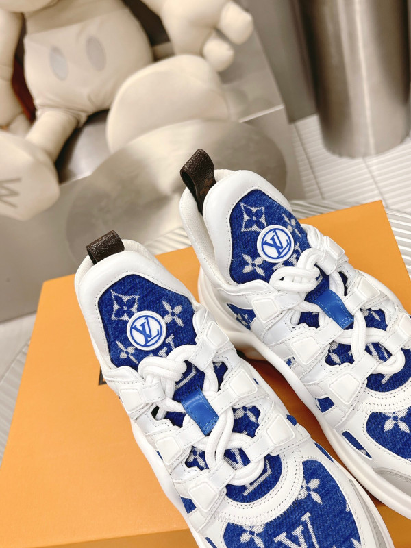 l**is V*t*n archlight sneaker