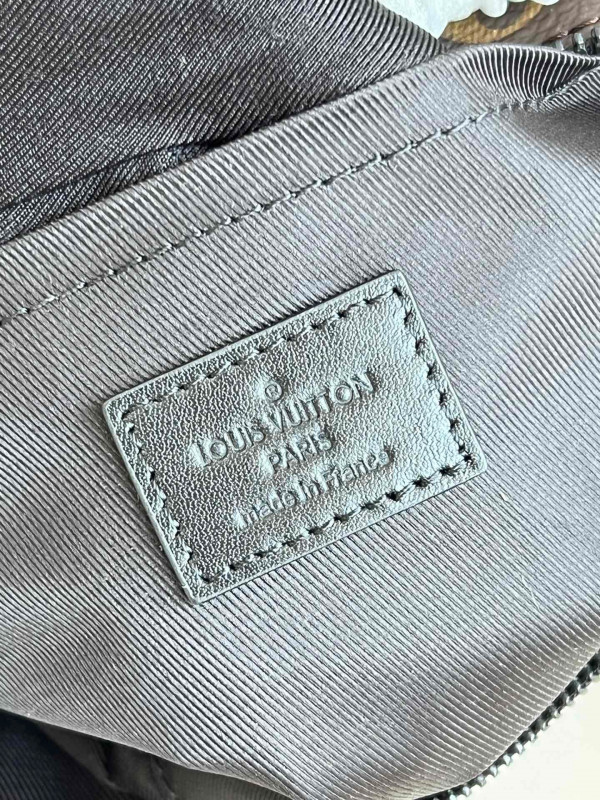 l**is V*t*n s lock messenger