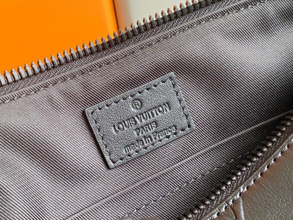 l**is V*t*n city keepall