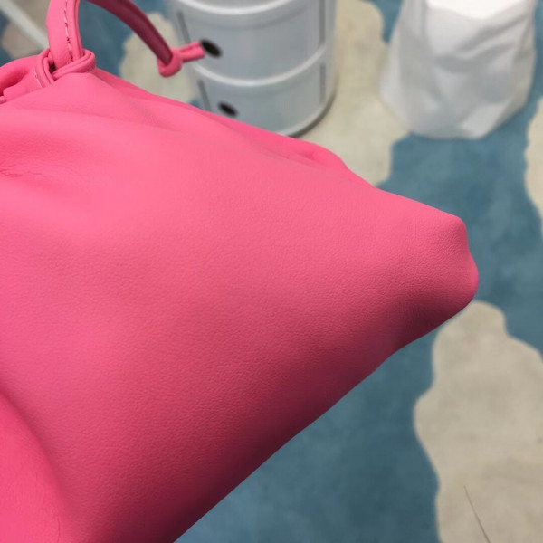 Bo*te*ga ve*ne*ta mini pouch