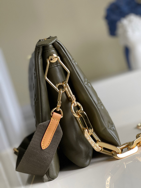 l**is V*t*n coussin mm