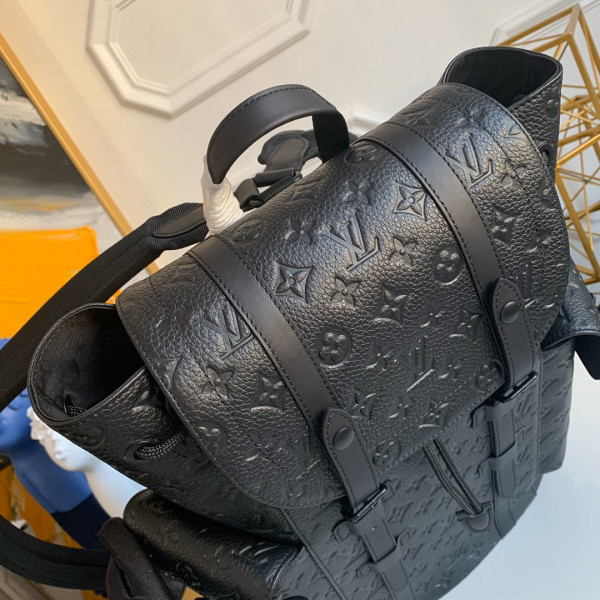 l**is V*t*n christopher pm