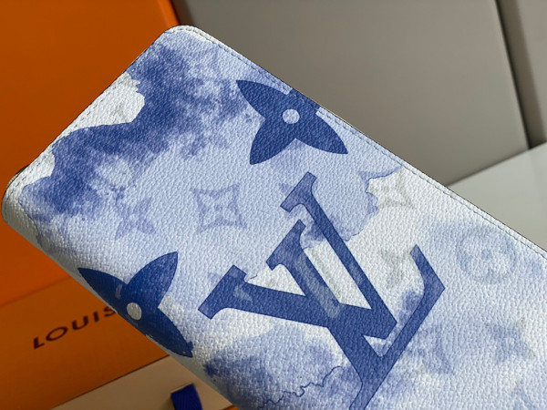 l**is V*t*n zippy wallet