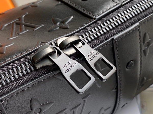 l**is V*t*n city keepall