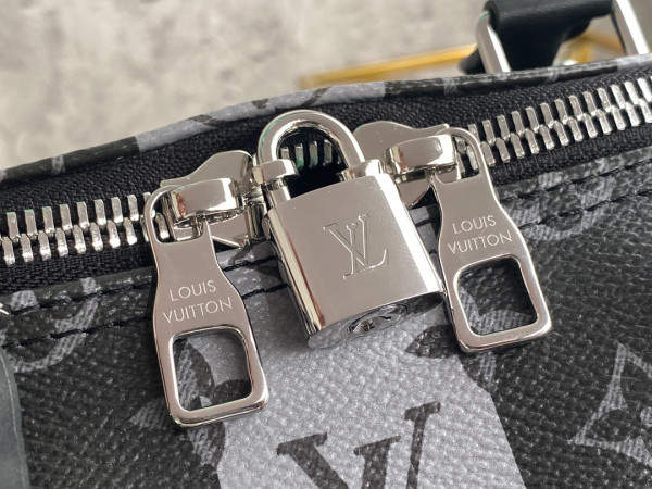 l**is V*t*n keepall bandouliÈre 50