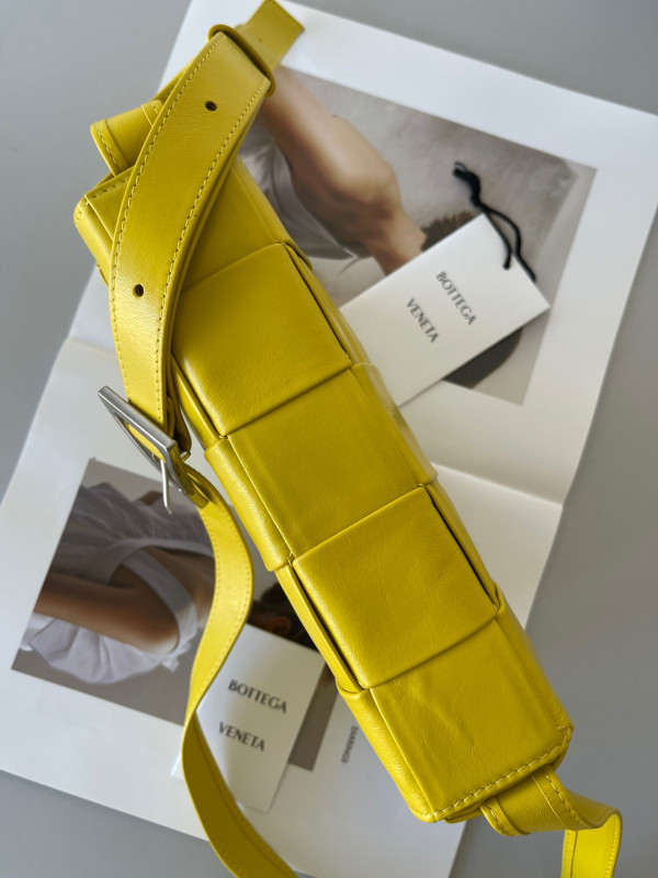 Bo*te*ga ve*ne*ta cassette