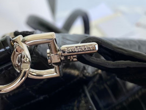 GIVENCHY ANTIGONA SOFT