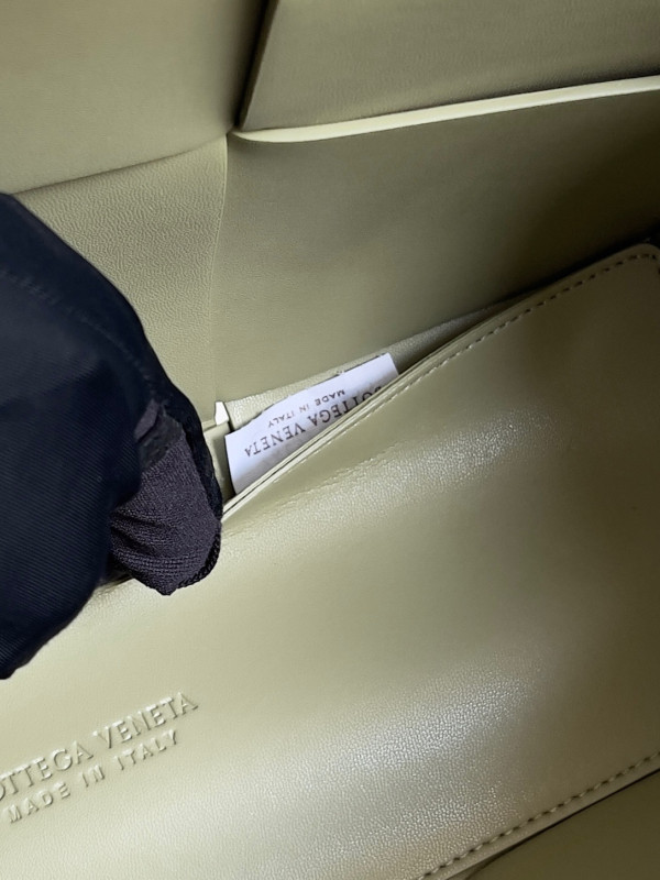 Bo*te*ga ve*ne*ta small arco tote bag