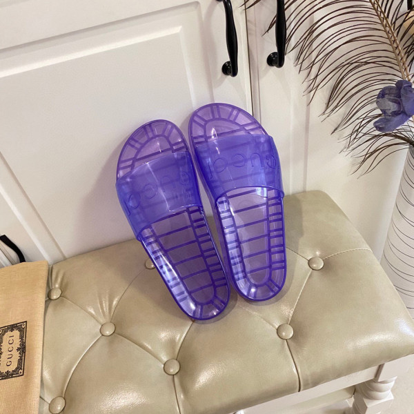 G*u*i slide with G*u*i logo