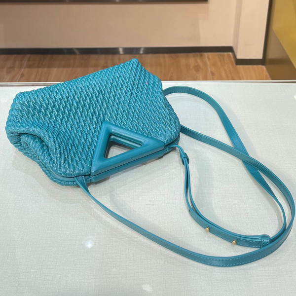 Bo*te*ga ve*ne*ta point