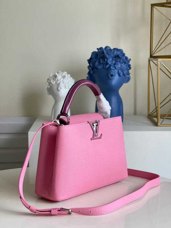 l**is V*t*n capucines bb