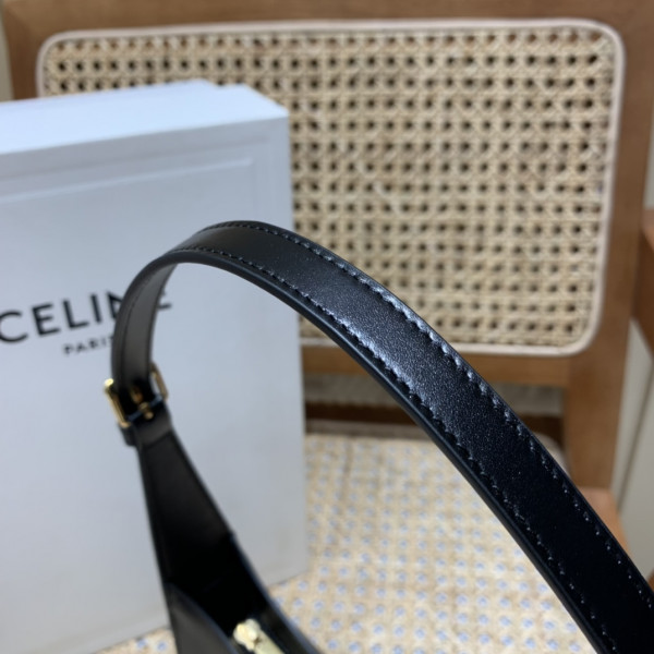 Ce**e shoulder bag cuir triomphe