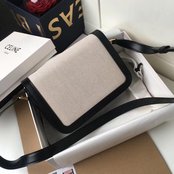 Ce**e triomphe medium