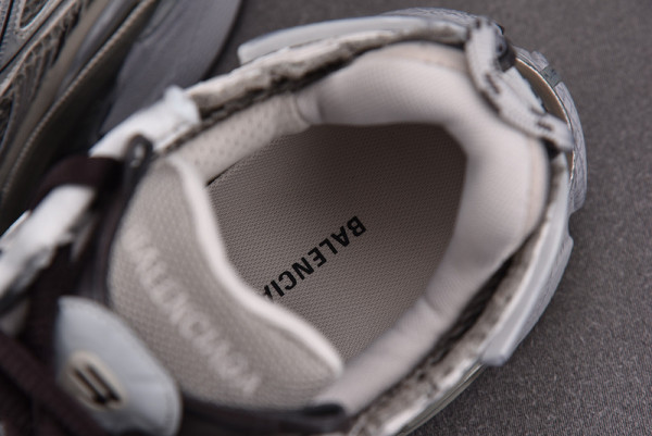 Ba*len*cia*ga runner