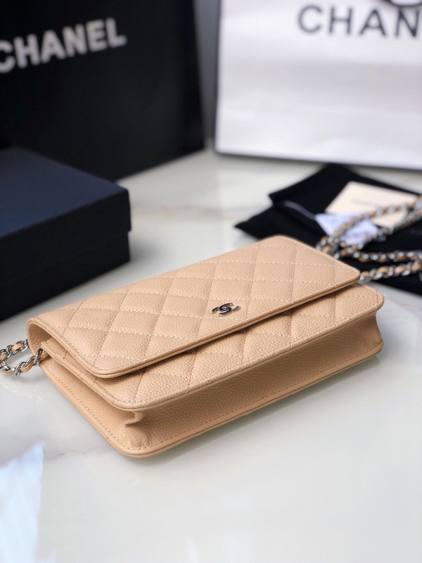 CL CHAIN WALLET CAVIAR