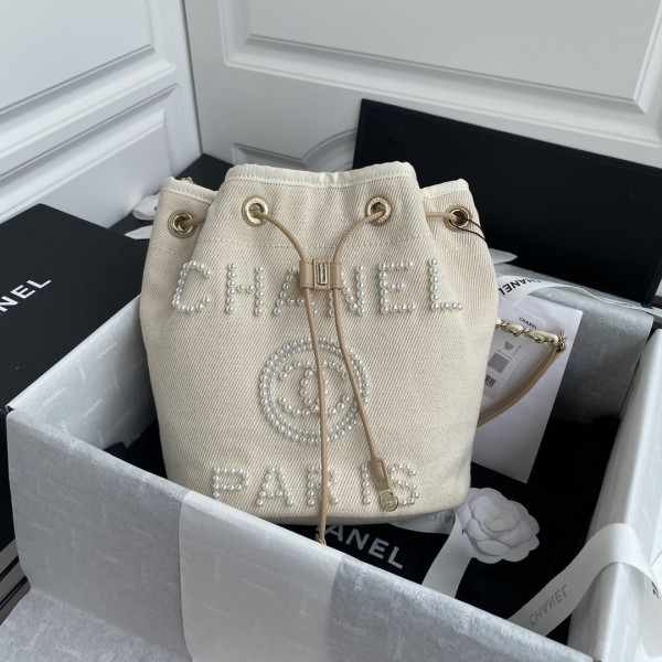 CL BUCKET BAG