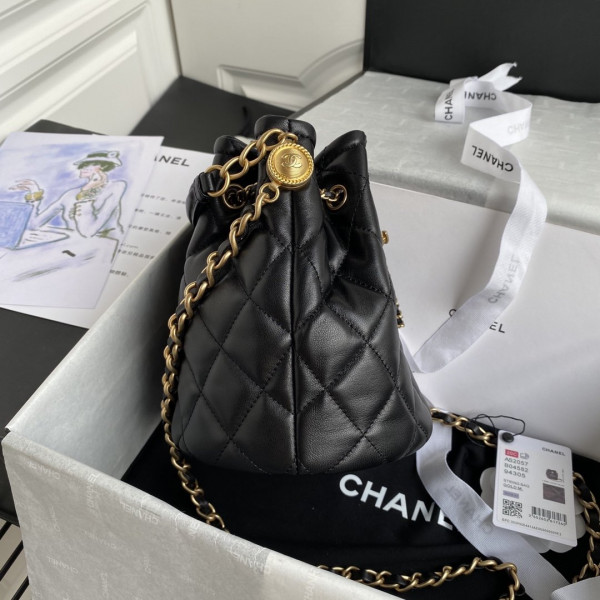 CL BUCKET BAG