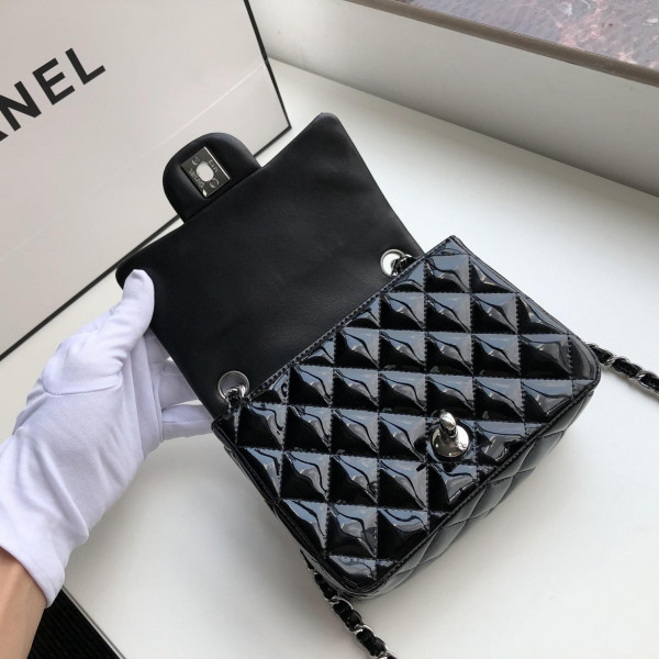 CL FLAP BAG 17CM