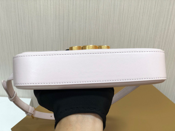 Ce**e triomphe shoulder bag