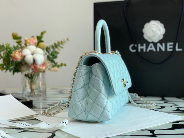 CL FLAP BAG WITH TOP HANDLE