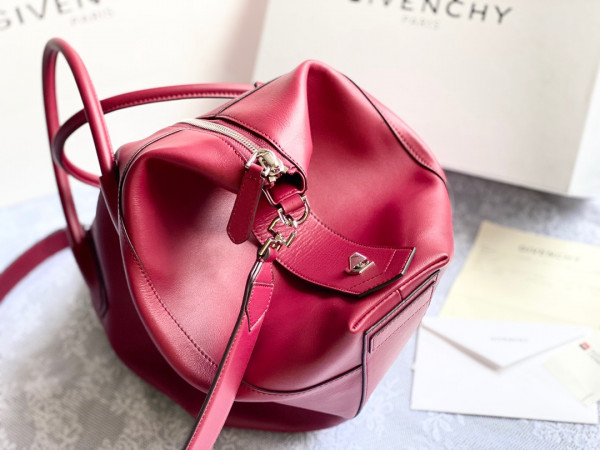 GIVENCHY ANTIGONA SOFT