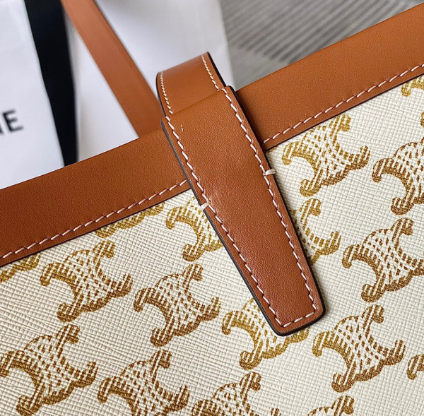 Ce**e medium couffin cuir triomphe