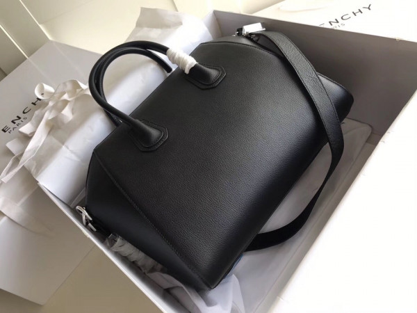 GIVENCHY ANTIGONA MINI/SMALL/MEDIUM IN GRAINED LEATHER