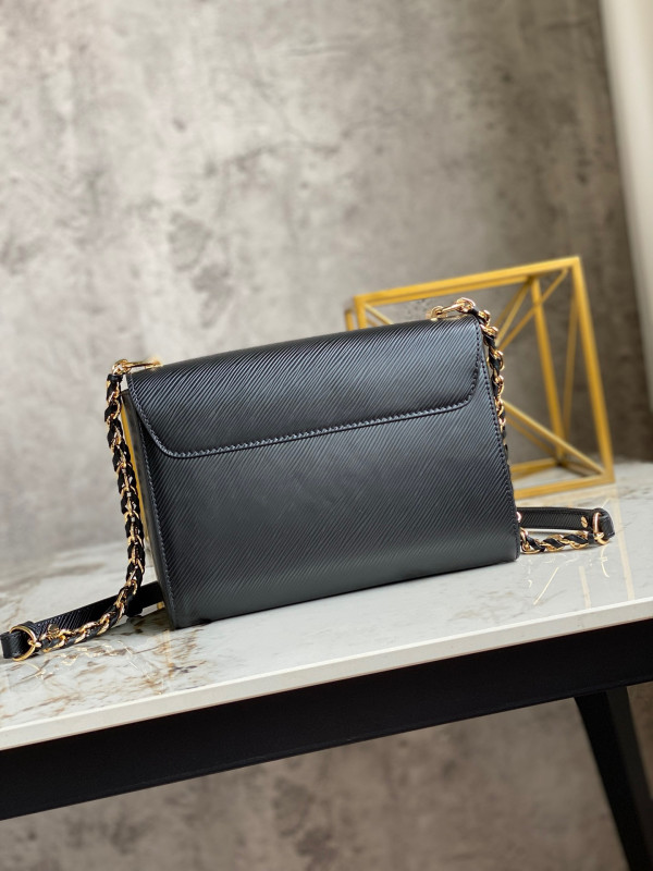 l**is V*t*n twist mm