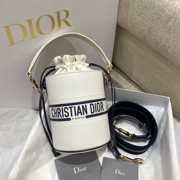 D*or micro vibe bucket bag