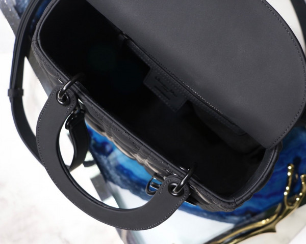 lady D*or ultra matte