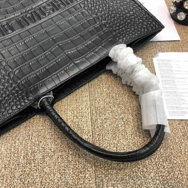 D*or oblique book tote