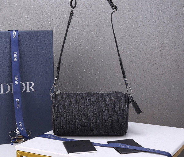 D*or roller messenger bag