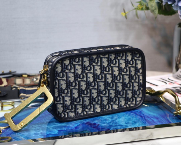 D*or oblique camera bag